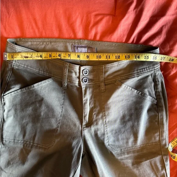 Torrid Olive Green Pants - Picture 5 of 7